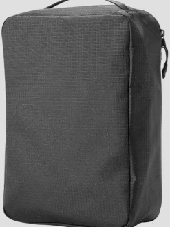 Travel & Luggage-Nomatic Shoe Cube Black