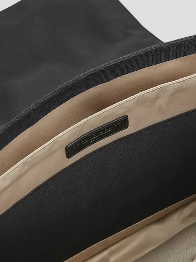 Travel & Luggage-Pronto Uomo Slim Leather Messenger Bag Black